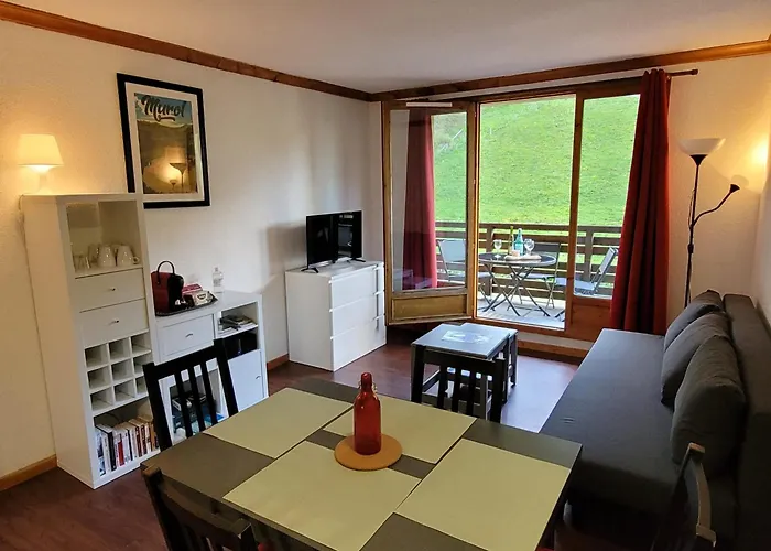 Appartement Hauteurs Super Besse - 4 Personnes -Piscine & Garage